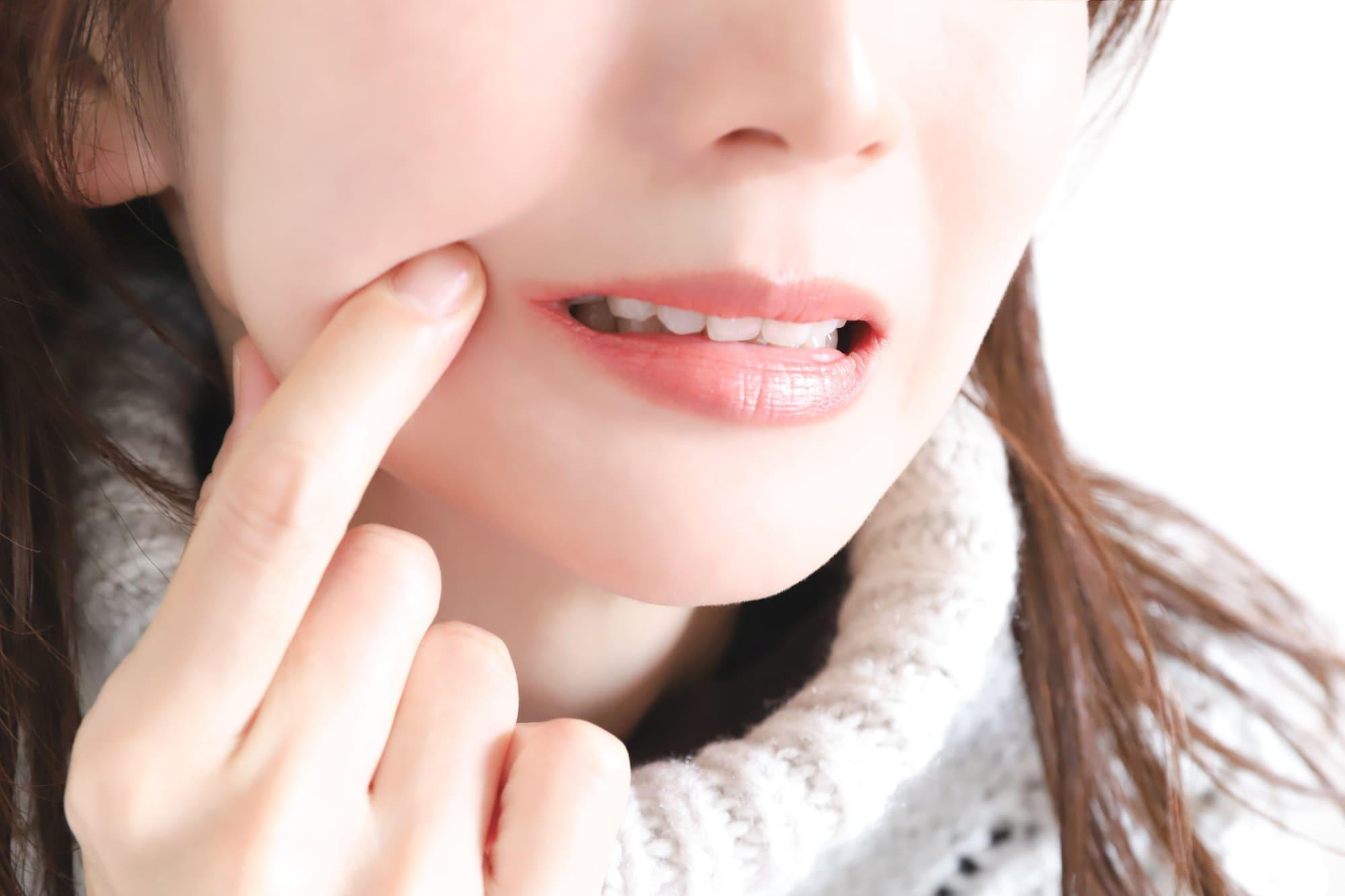 インプラント治療の痛みや歯茎の腫れ