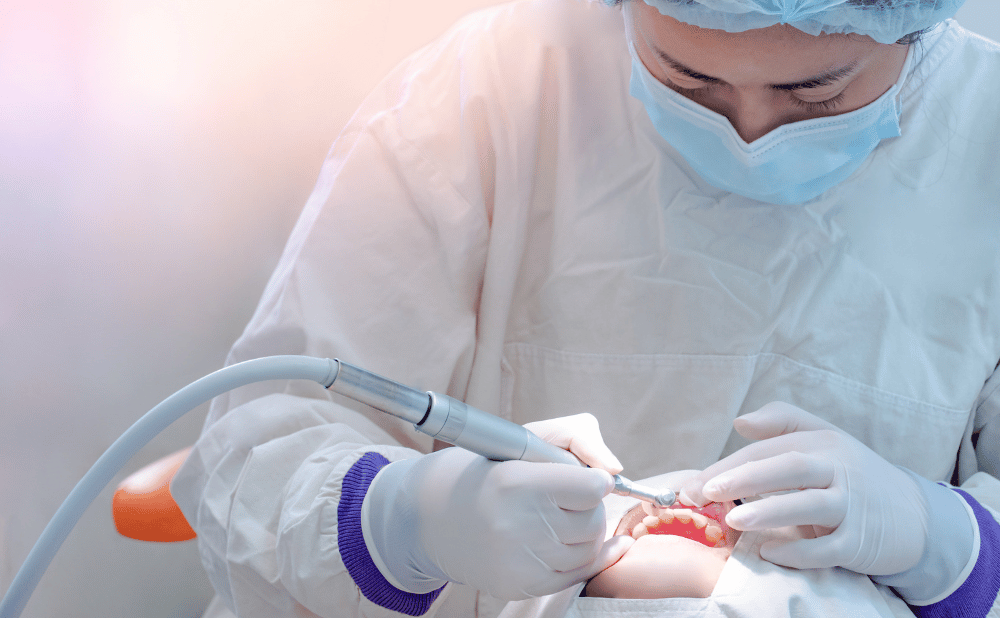 高齢者のインプラント治療に向いている歯科医院の特徴